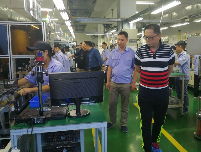 楊明董事長(zhǎng)一行到深圳分公司調(diào)研